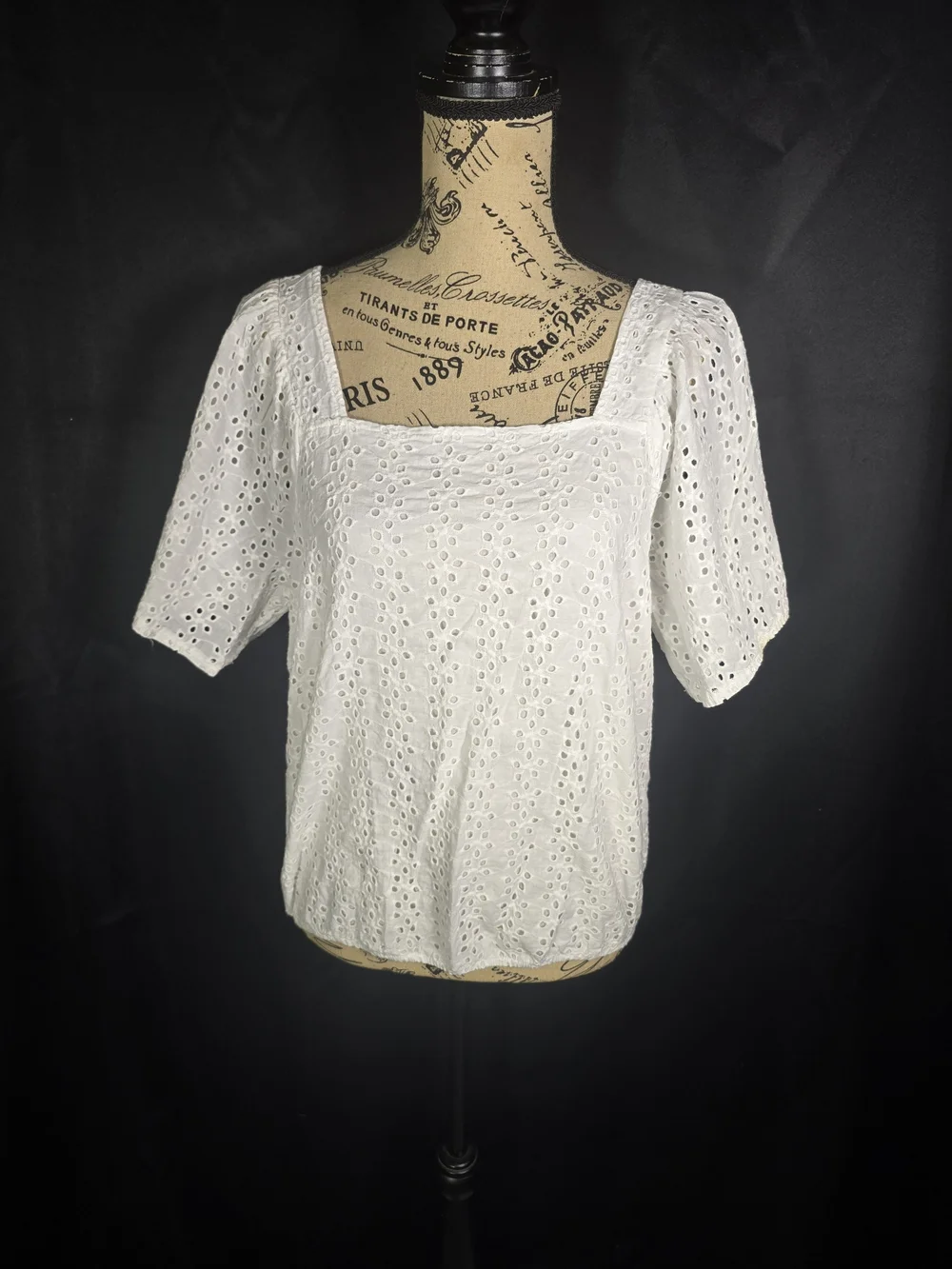 Solitaire Blouse - Picture 1 of 8